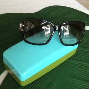 Beautiful Marc Jacob sun glasses